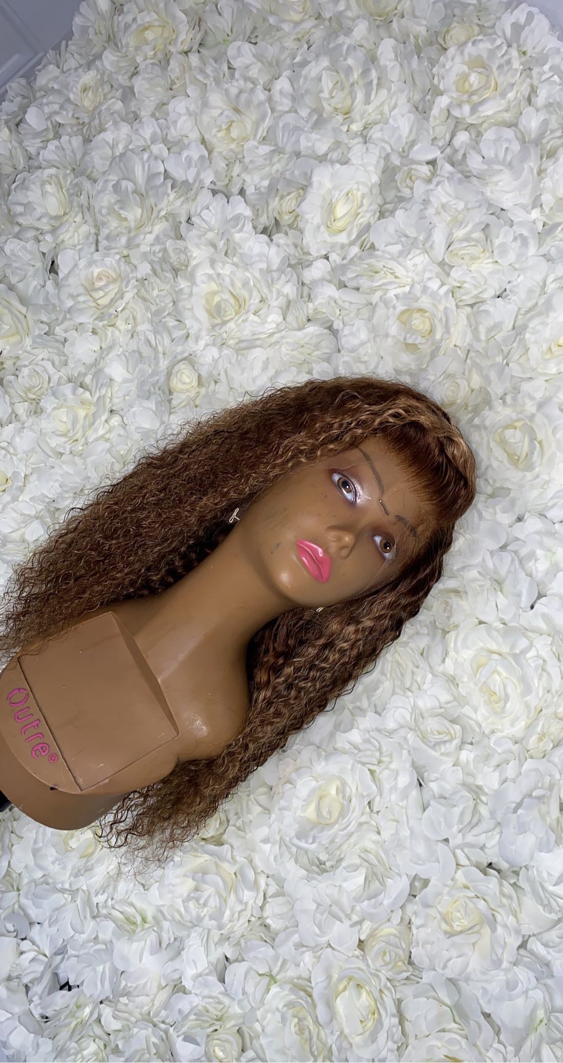 CURLY HIGHLIGHTED WIG 18"